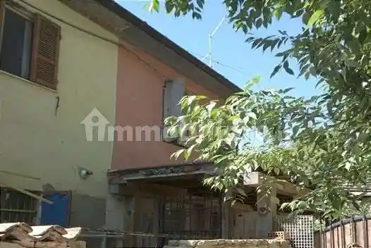 Casa indipendente in vendita a Borgonovo Val Tidone