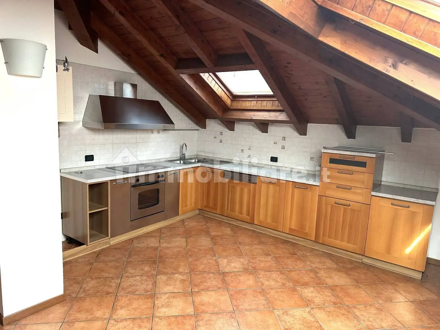 Appartamento in vendita a Como