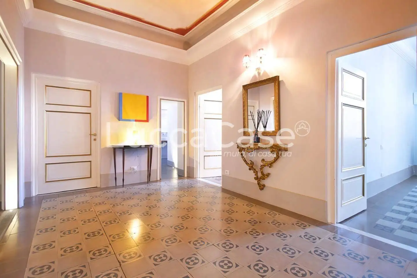 Appartamento in vendita a Lucca