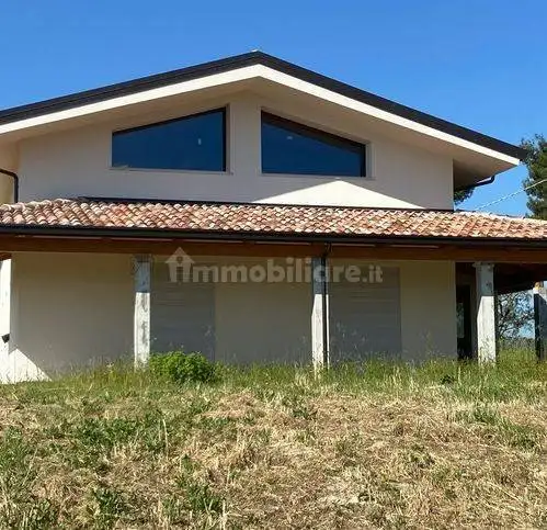 Villa in vendita a Saludecio