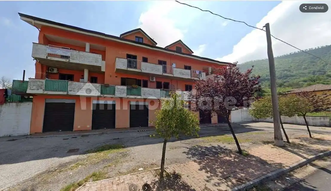 Appartamento in vendita a Giffoni Valle Piana
