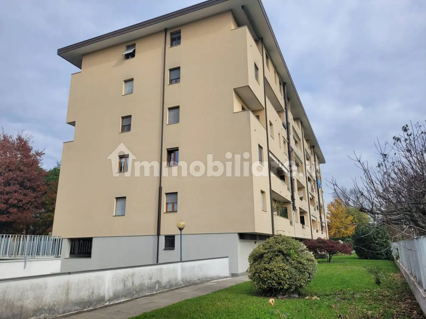 Appartamento in vendita a Vanzago