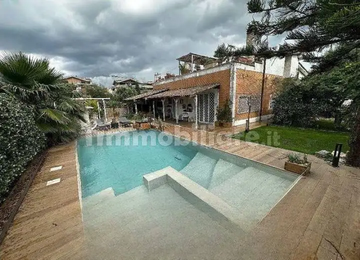 Villa unifamiliare in vendita a Roma