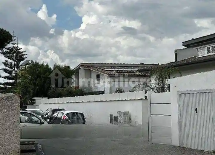 Villa unifamiliare via Predoi 45, Infernetto, Roma - foto 3