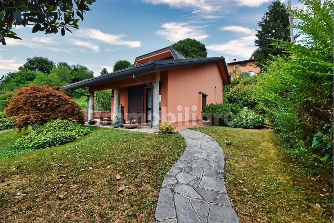 Villa unifamiliare, buono stato, 290 m², Capiago Intimiano Olmeda, Capiago Intimiano - foto 5