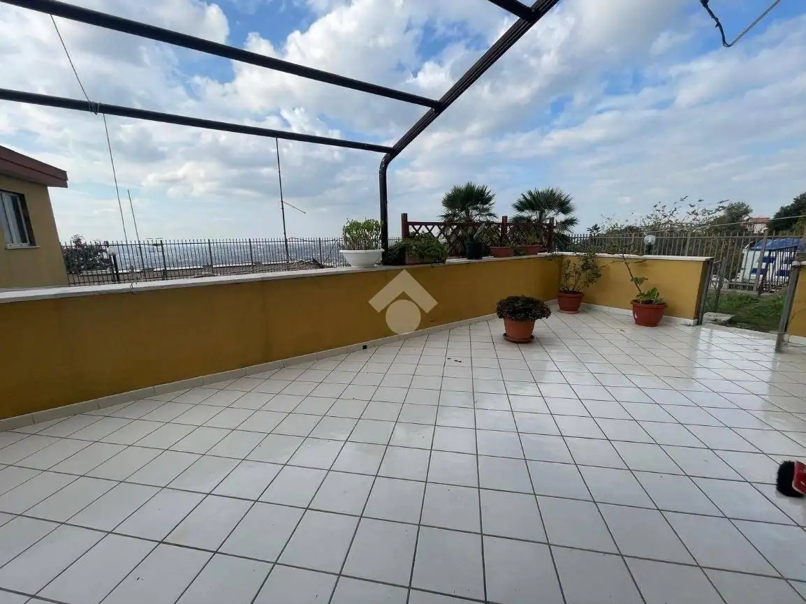 Palazzo - Edificio in vendita a Marano di Napoli