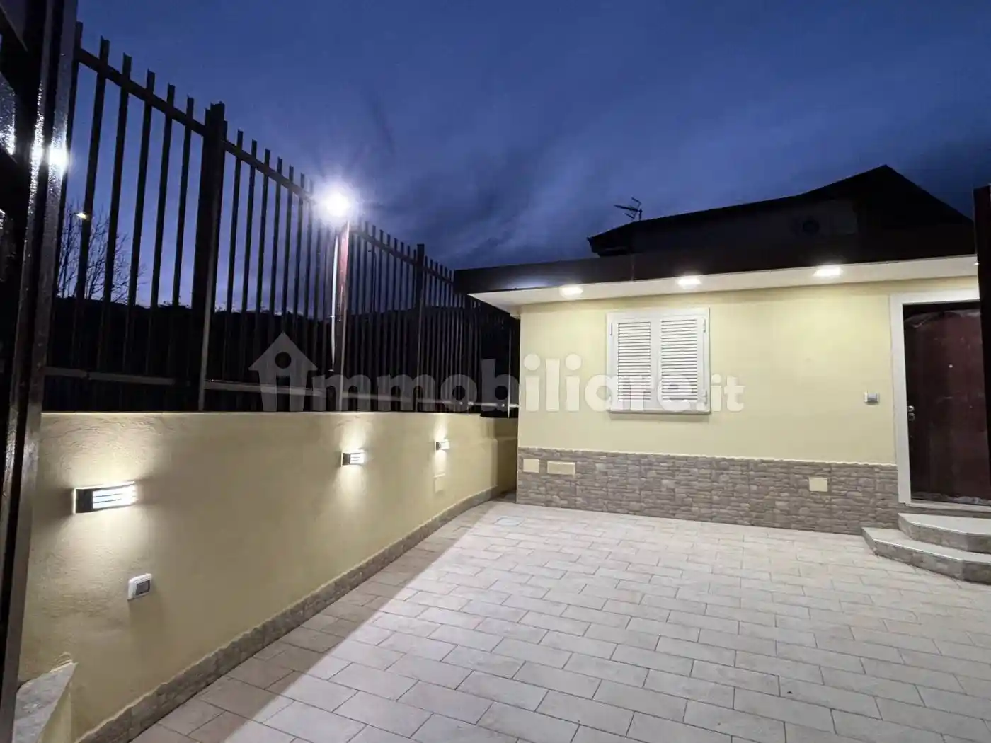 Bilocale via Gaetano Quagliariello 33, Zona Ospedaliera, Napoli - foto 4