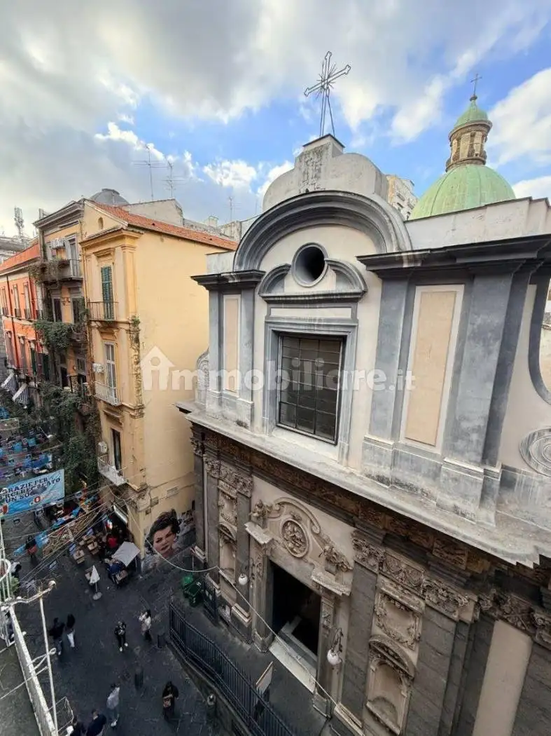 Appartamento in vendita a Napoli