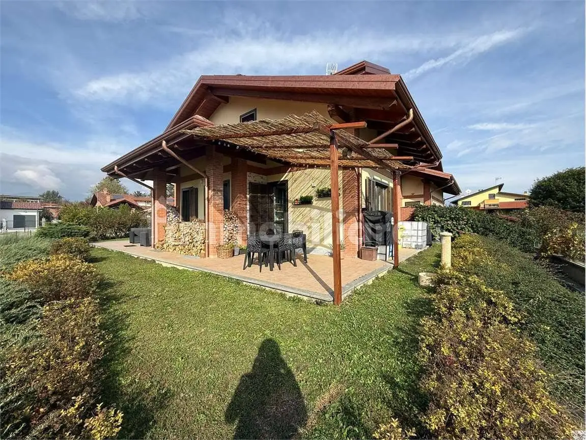 Villa in vendita a Vauda Canavese