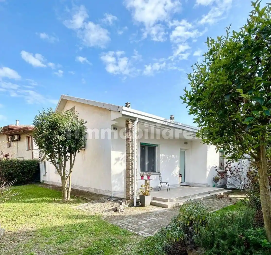 Casa indipendente in vendita a Montegrotto Terme