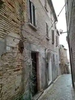 Appartamento in vendita a Mombaroccio