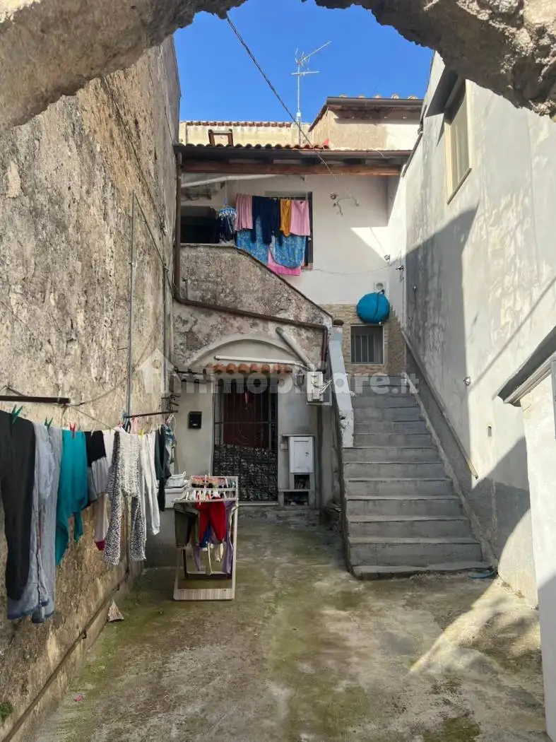 Appartamento in vendita a Giffoni Valle Piana