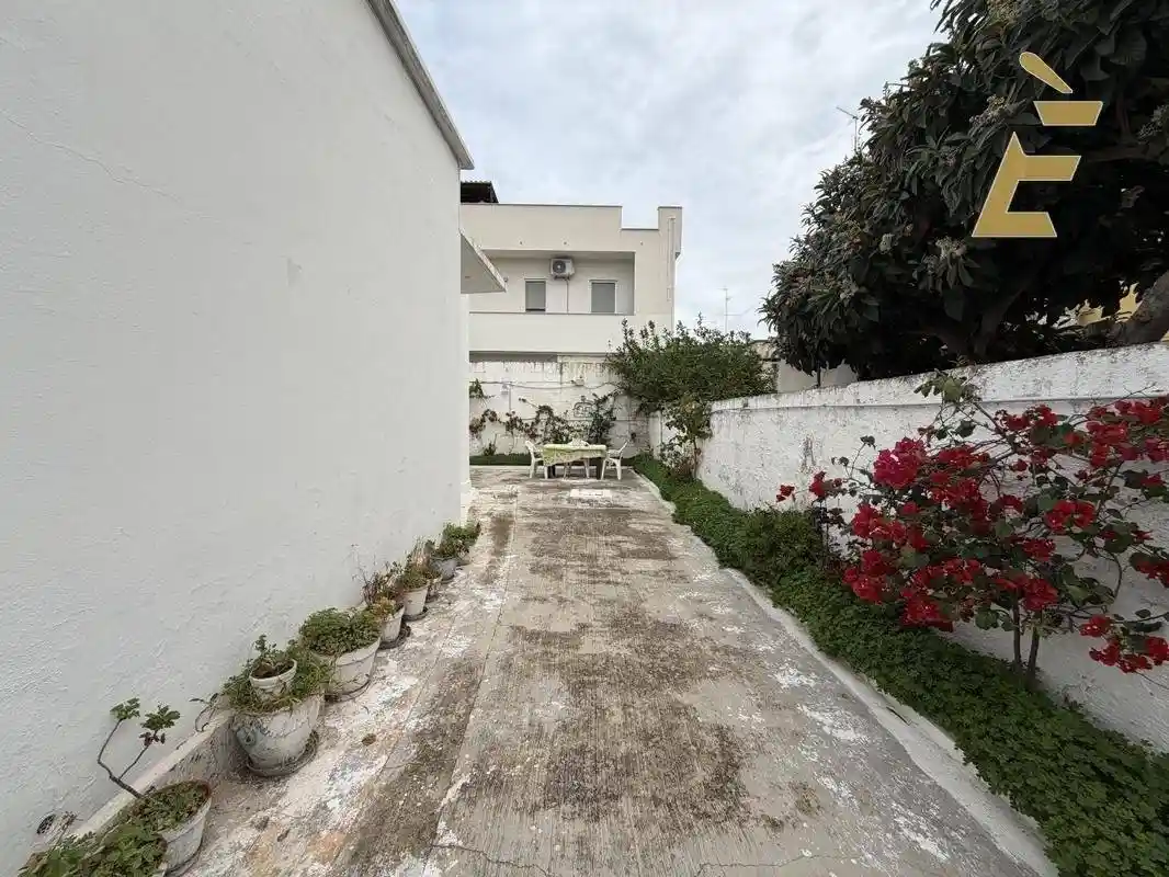 Villa unifamiliare via Modugno, Palese, Bari - foto 2