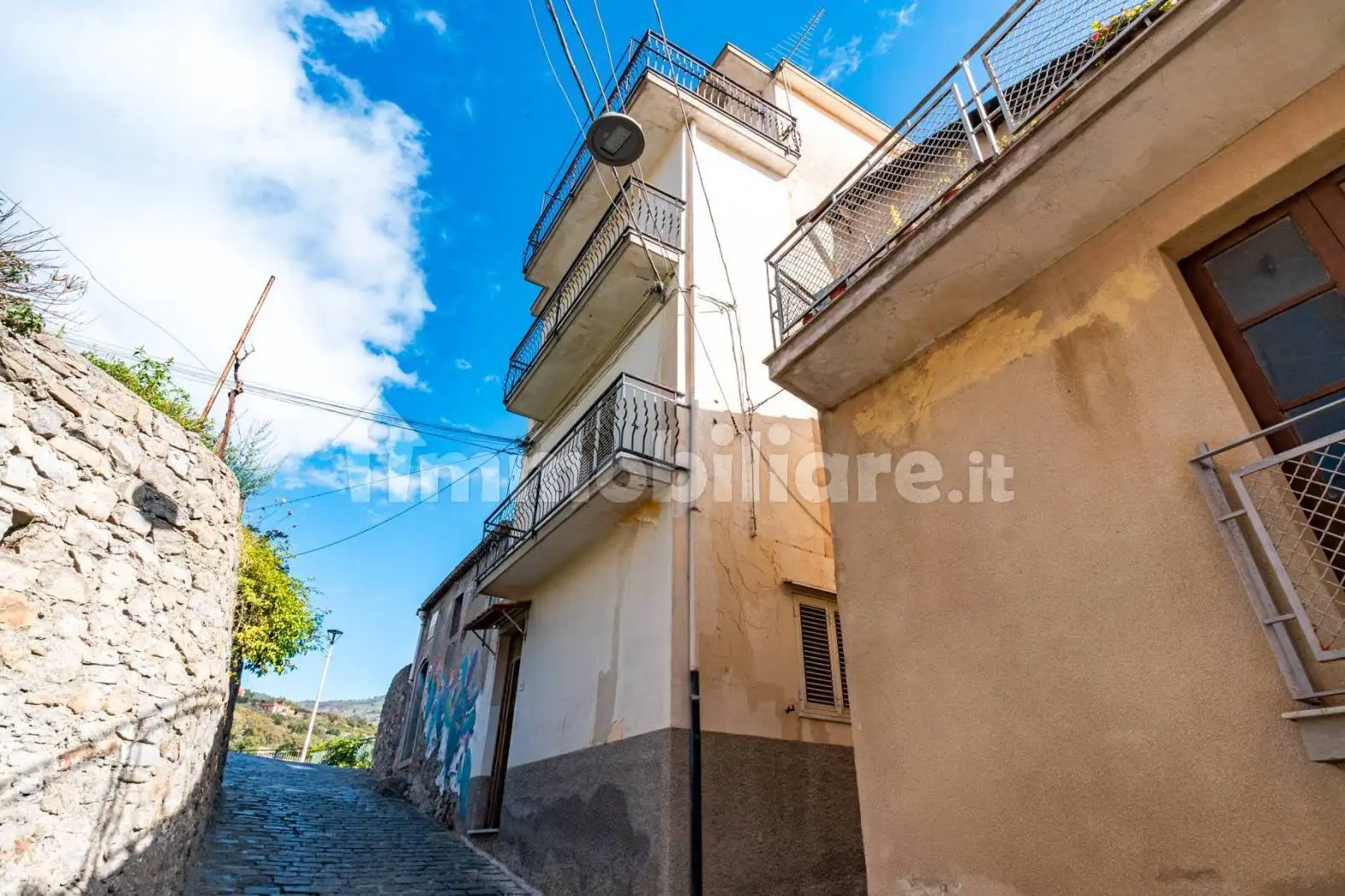 Casa indipendente in vendita a Graniti