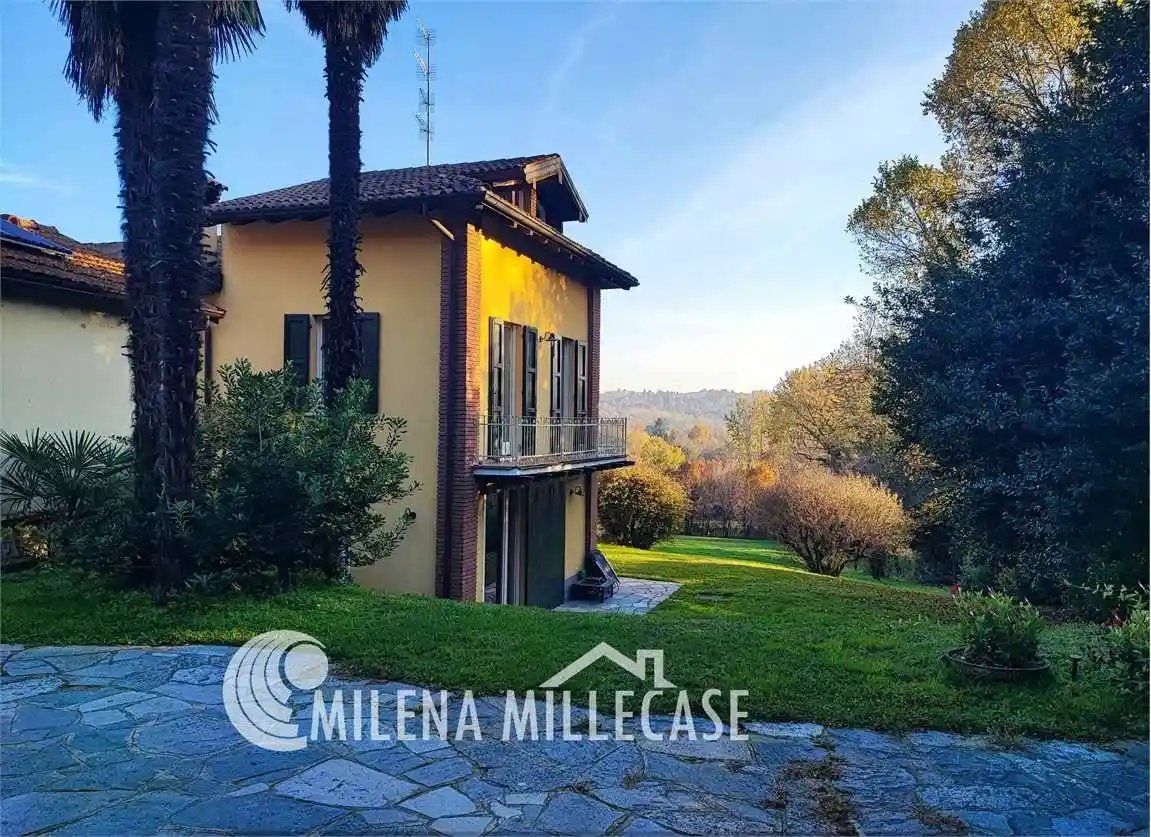 Villa unifamiliare Calvi, Viale Europa, Varese - foto 2