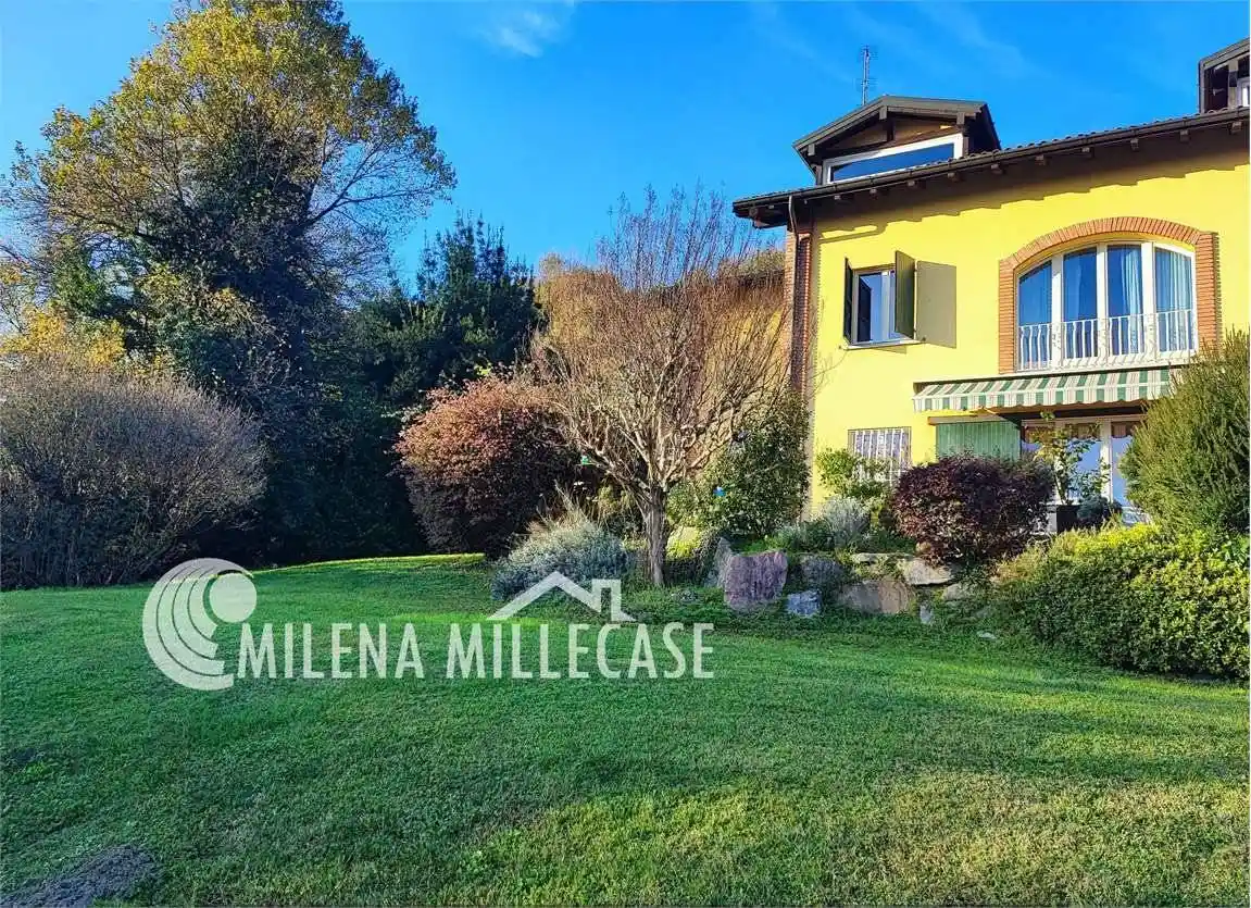 Villa unifamiliare Calvi, Viale Europa, Varese - foto 3