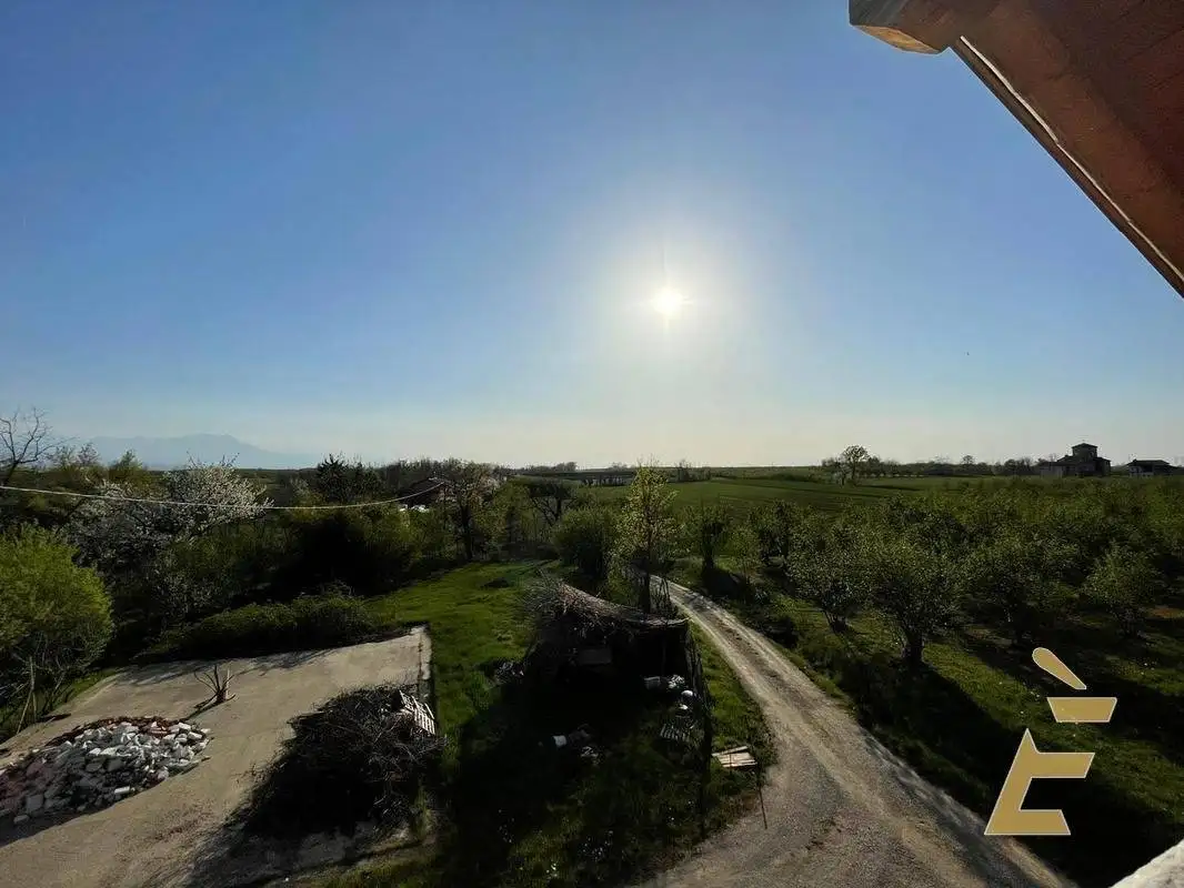 Rustico - Casale in vendita a Carrù