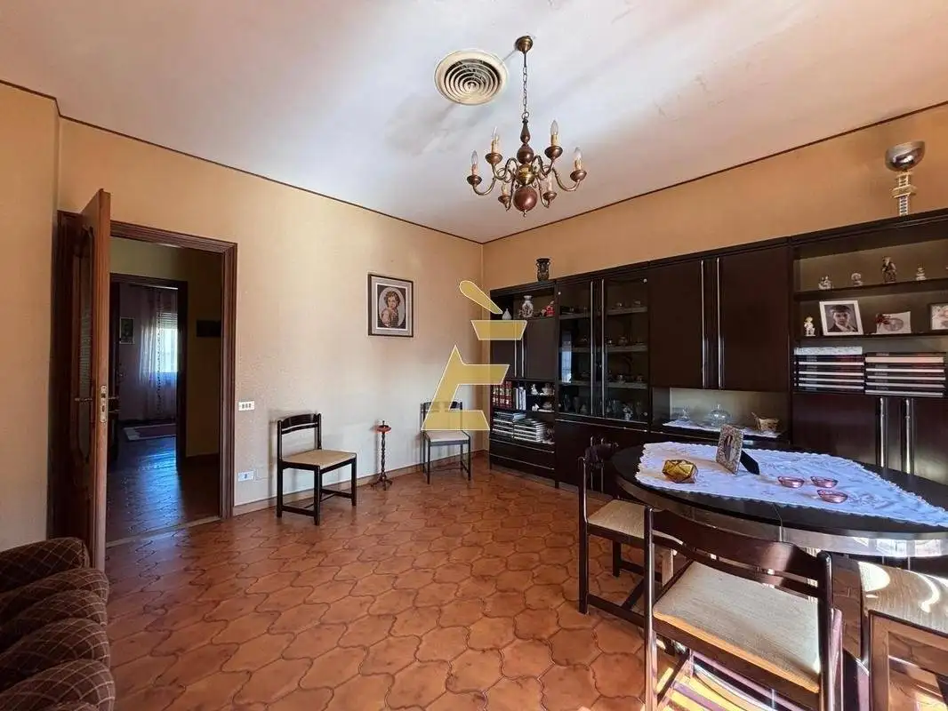 Rustico - Casale in vendita a Dogliani