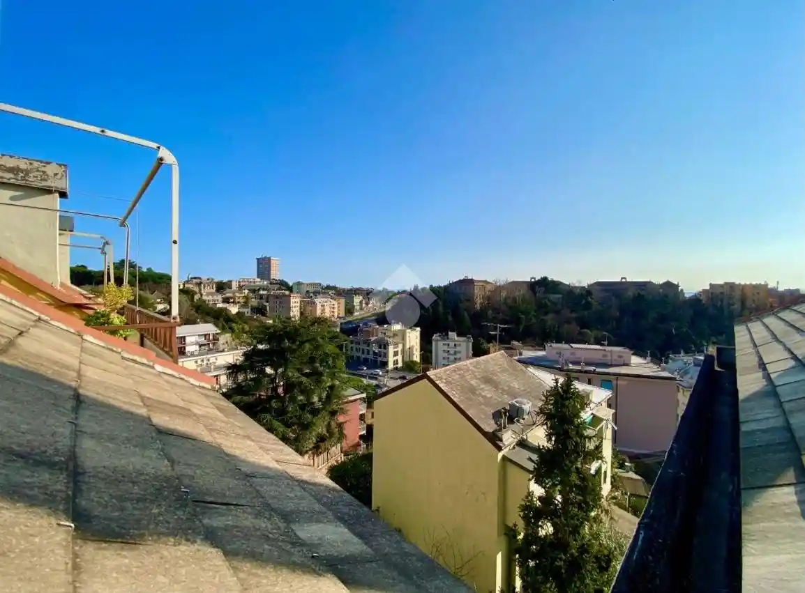 Appartamento in vendita a Genova