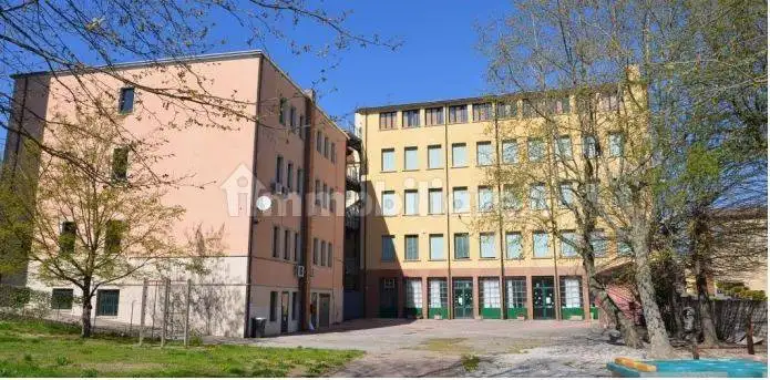 Palazzo - Stabile in asta a Pontelongo