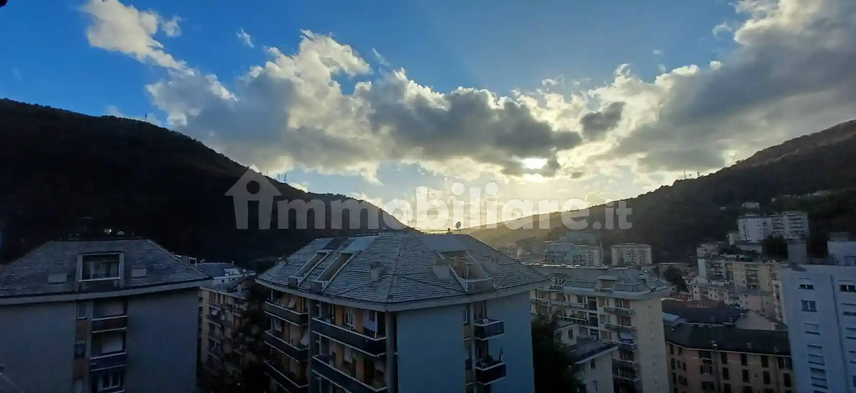 Appartamento in vendita a Genova