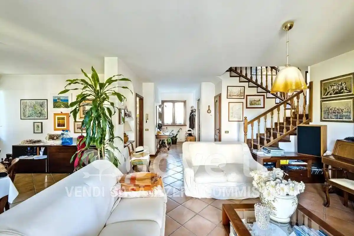 Appartamento in vendita a Varese