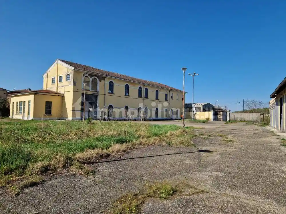 Palazzo - Edificio in vendita a Fidenza