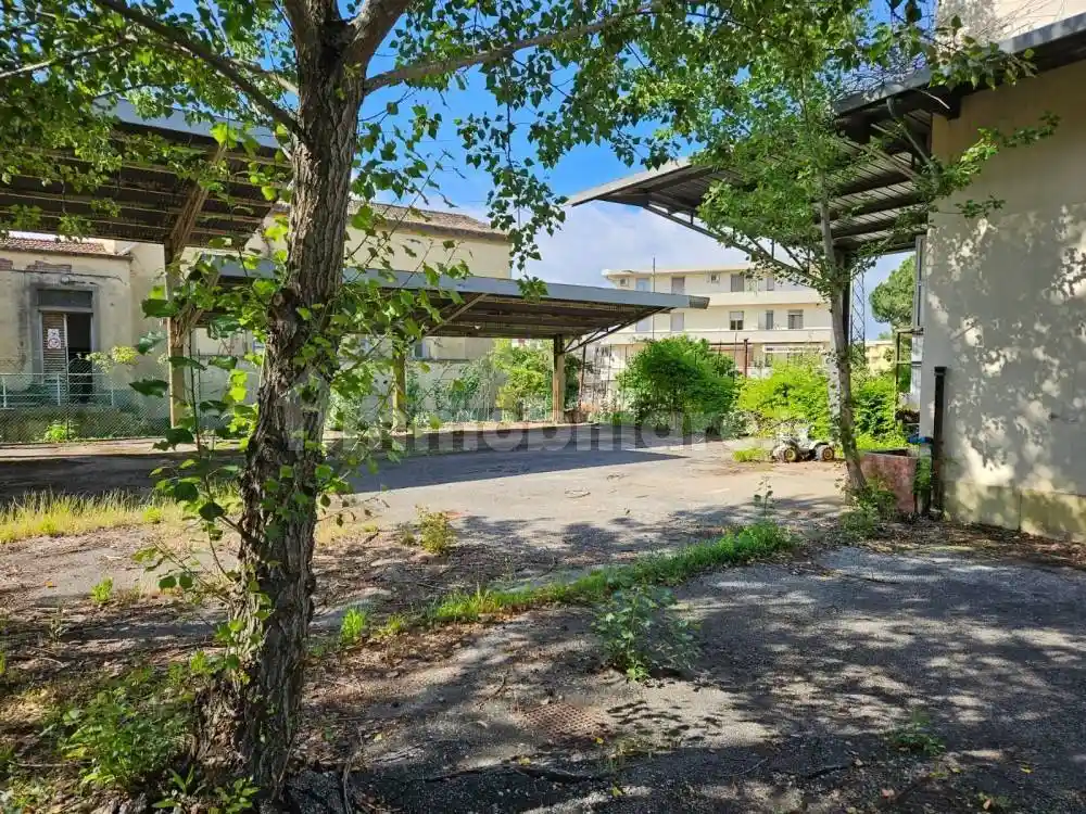 Palazzo - Edificio in vendita a Castelfiorentino