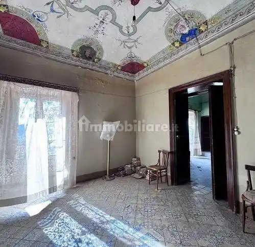 Palazzo - Edificio in vendita a Caccamo