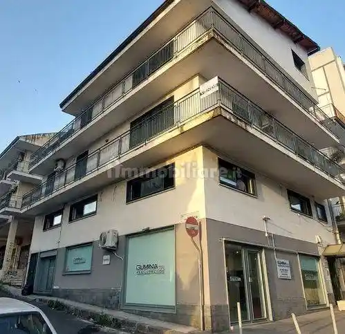 Palazzo - Edificio in vendita a Paternò