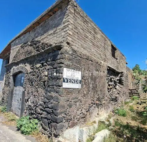 Rustico - Casale in vendita a Santa Maria di Licodia