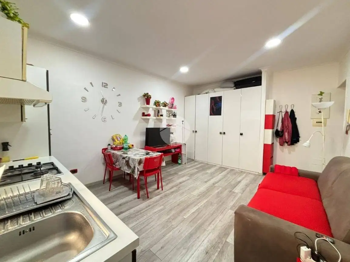 Appartamento in vendita a Napoli