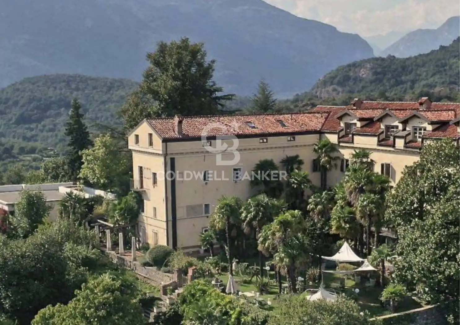 Palazzo - Edificio in vendita a Chiaverano