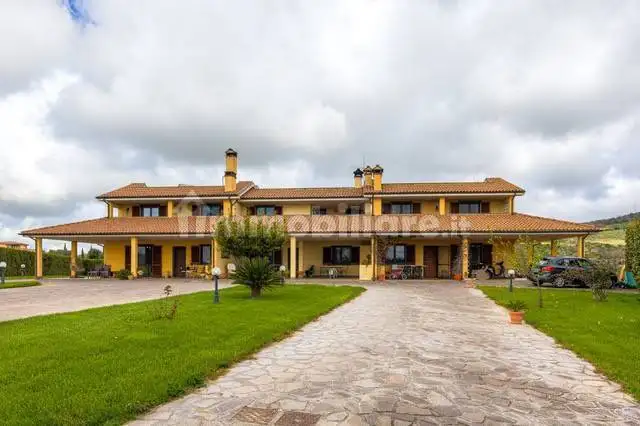 Villa in vendita a Civitavecchia