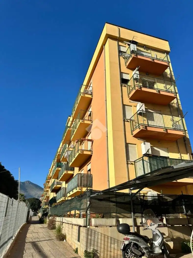 Appartamento in vendita a Palermo