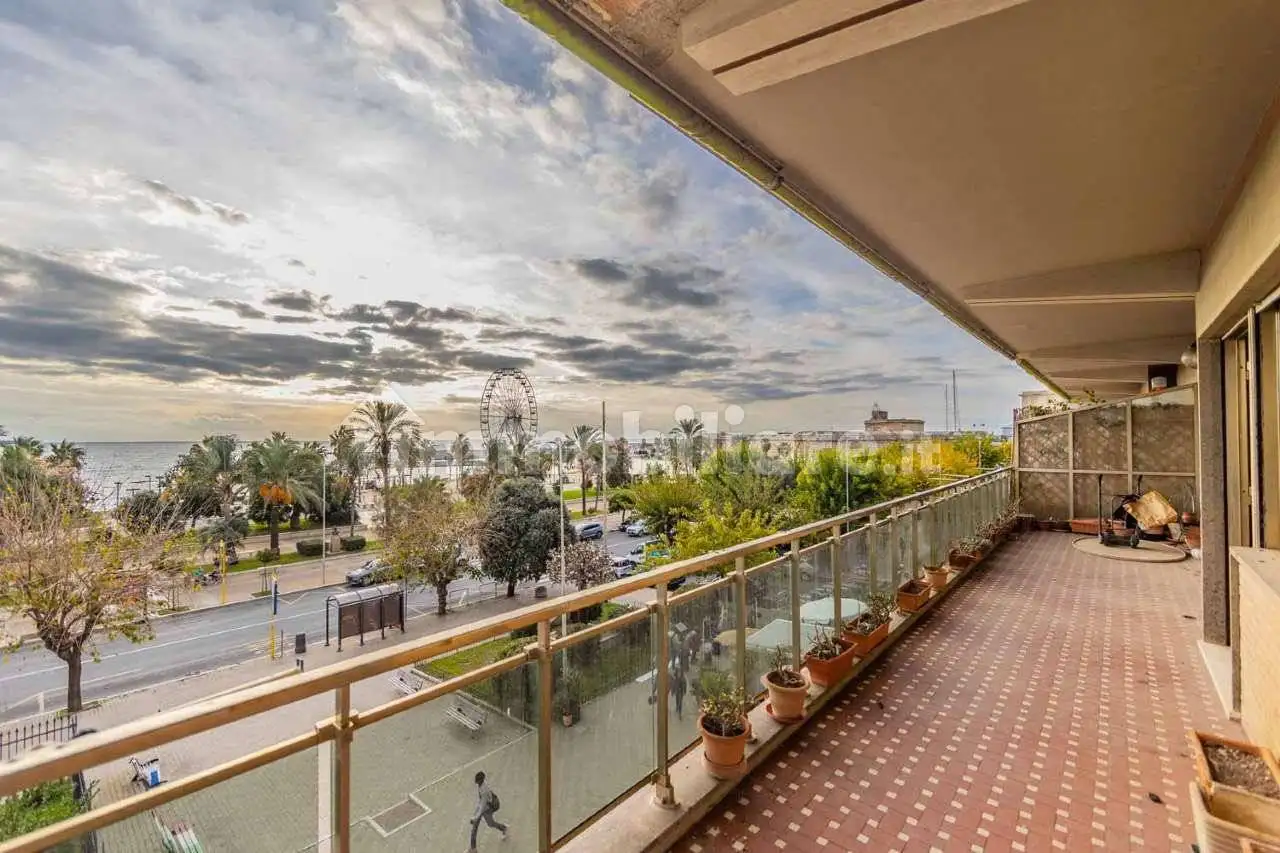 Appartamento in vendita a Civitavecchia