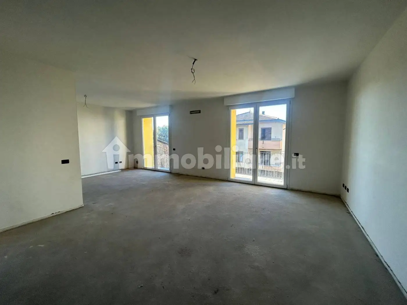 Terratetto unifamiliare via Cesare Battisti 1088, Centro, Cislago - foto 2