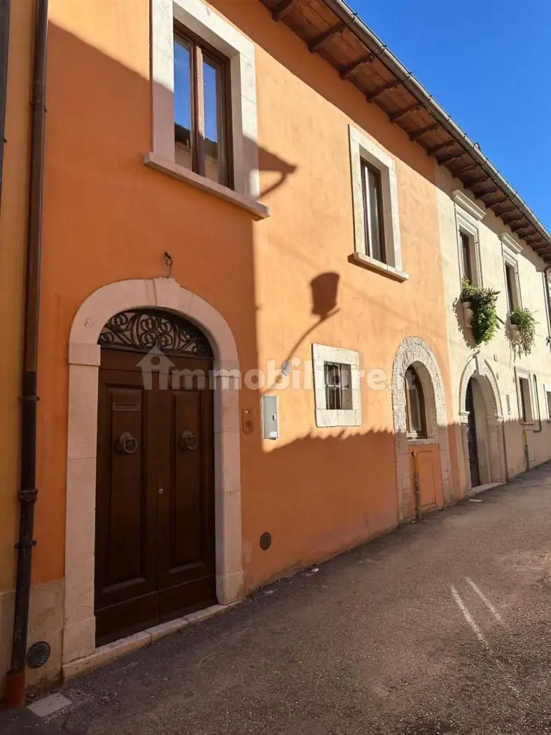 Appartamento in affitto a L'Aquila