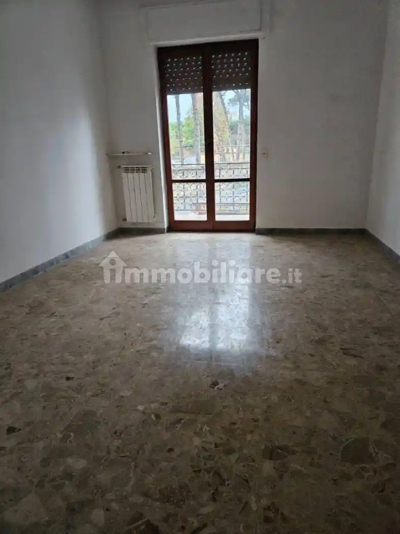 Quadrilocale via Michele Pietravalle, Zona Ospedaliera, Napoli - foto 4