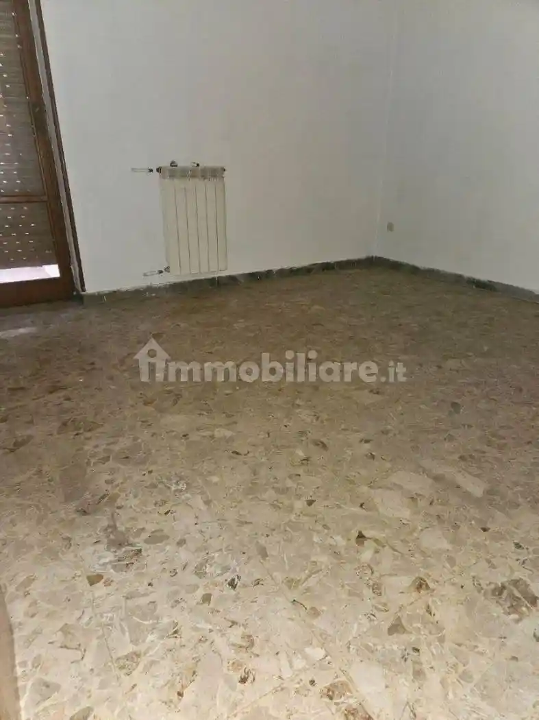 Quadrilocale via Michele Pietravalle, Zona Ospedaliera, Napoli - foto 5