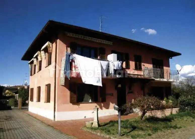 Appartamento in asta a Angera