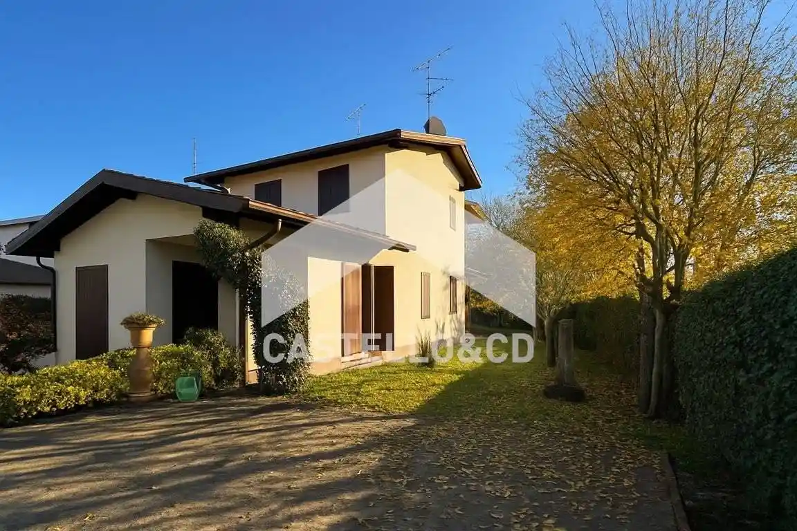 Villa in vendita a Castiglione delle Stiviere
