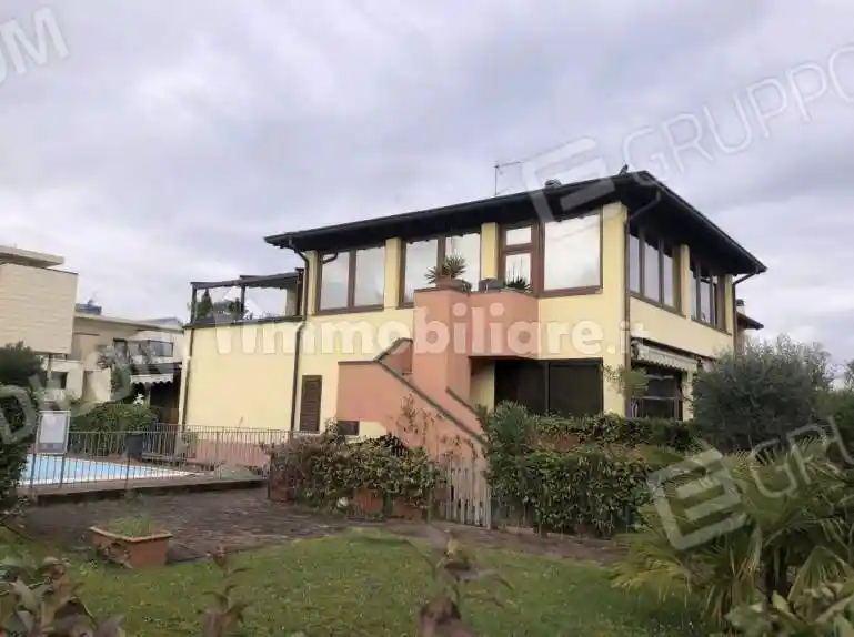 Appartamento in vendita a Desenzano del Garda