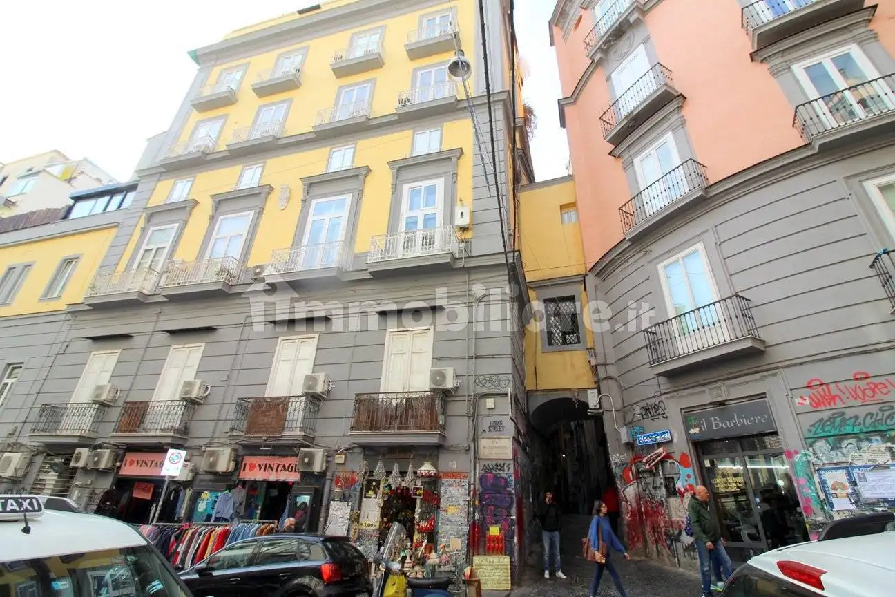 Appartamento in affitto a Napoli