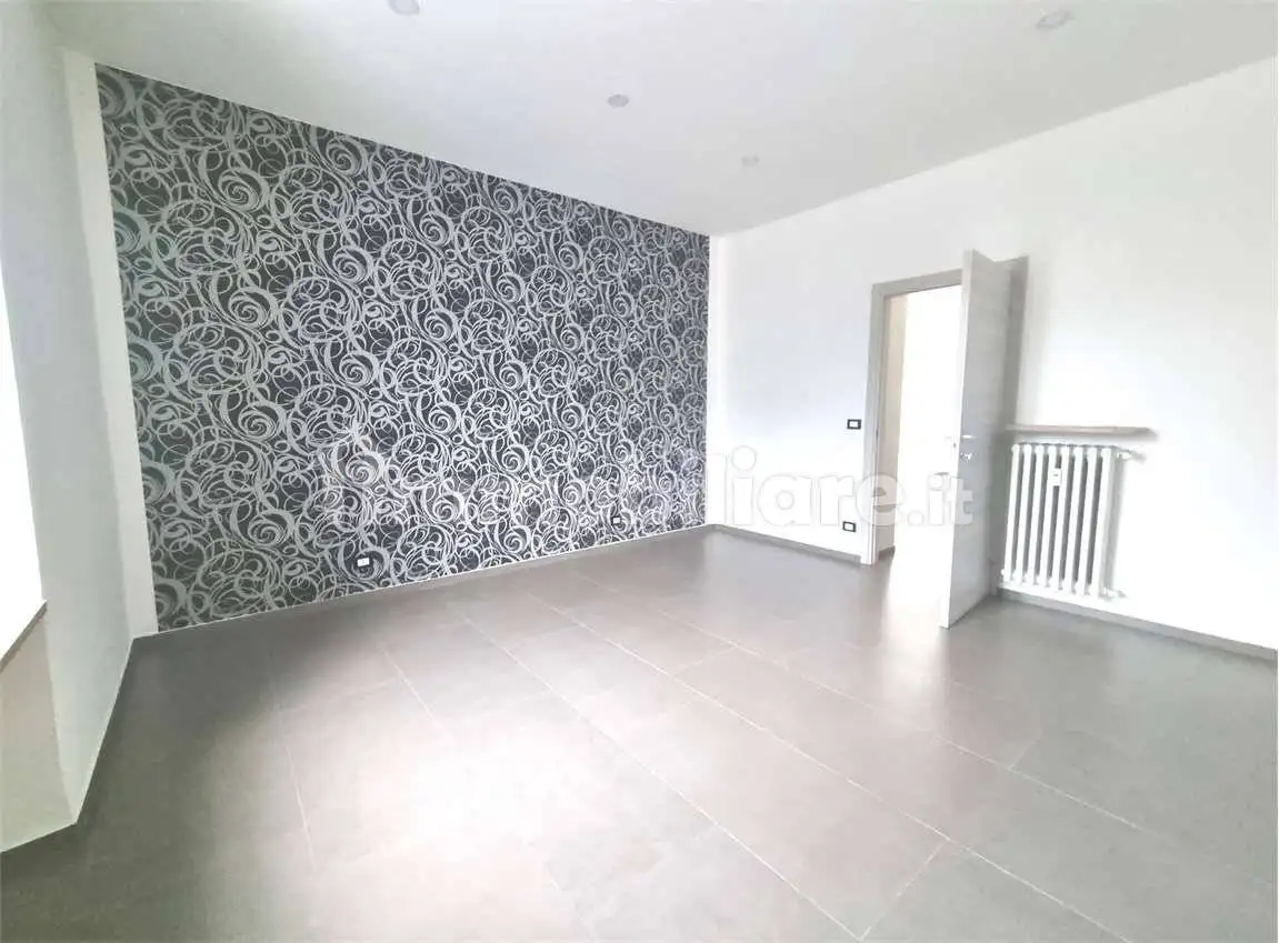 Bilocale via Isonzo, 19, Tabona, Borgo Nuovo, Pinerolo - foto 4