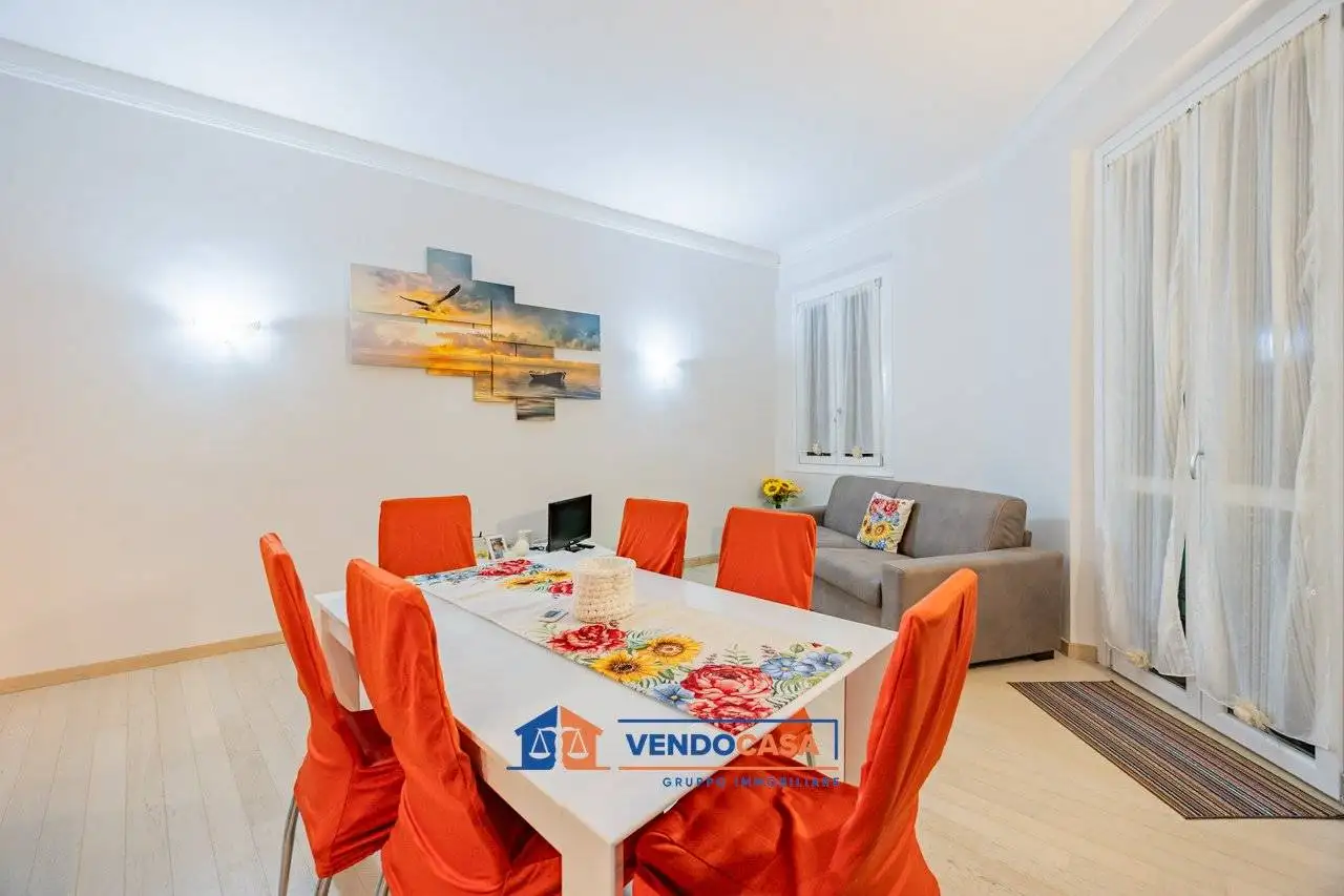 Bilocale corso Giuseppe Mazzini 187, Centro, Albisola Superiore - foto 2