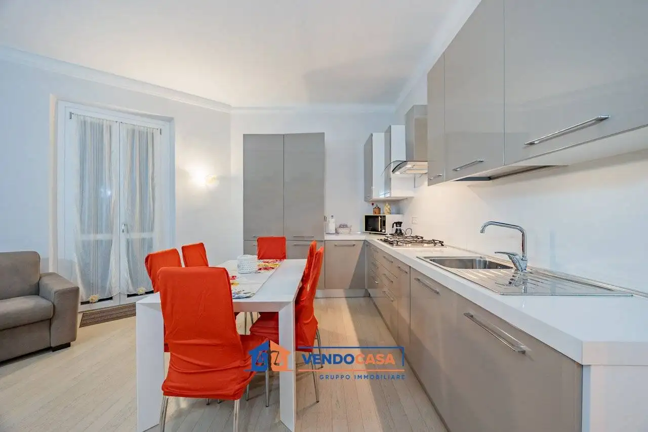 Bilocale corso Giuseppe Mazzini 187, Centro, Albisola Superiore - foto 4