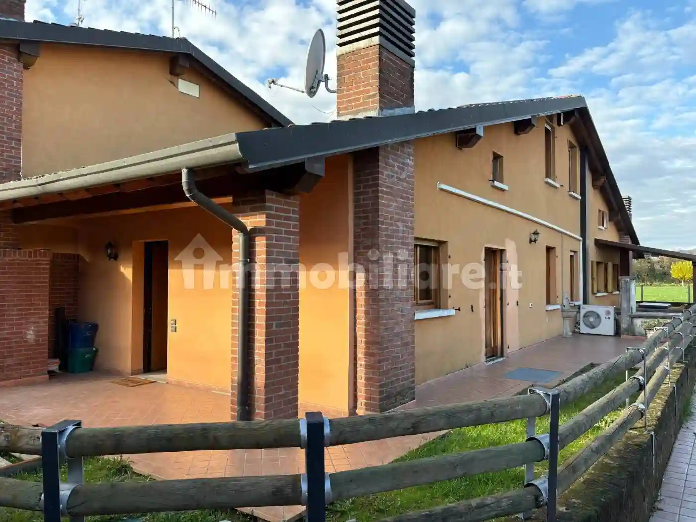 Villetta a schiera - foto 2