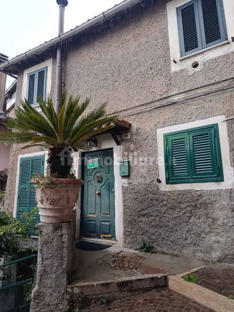 Appartamento in vendita a Gerano