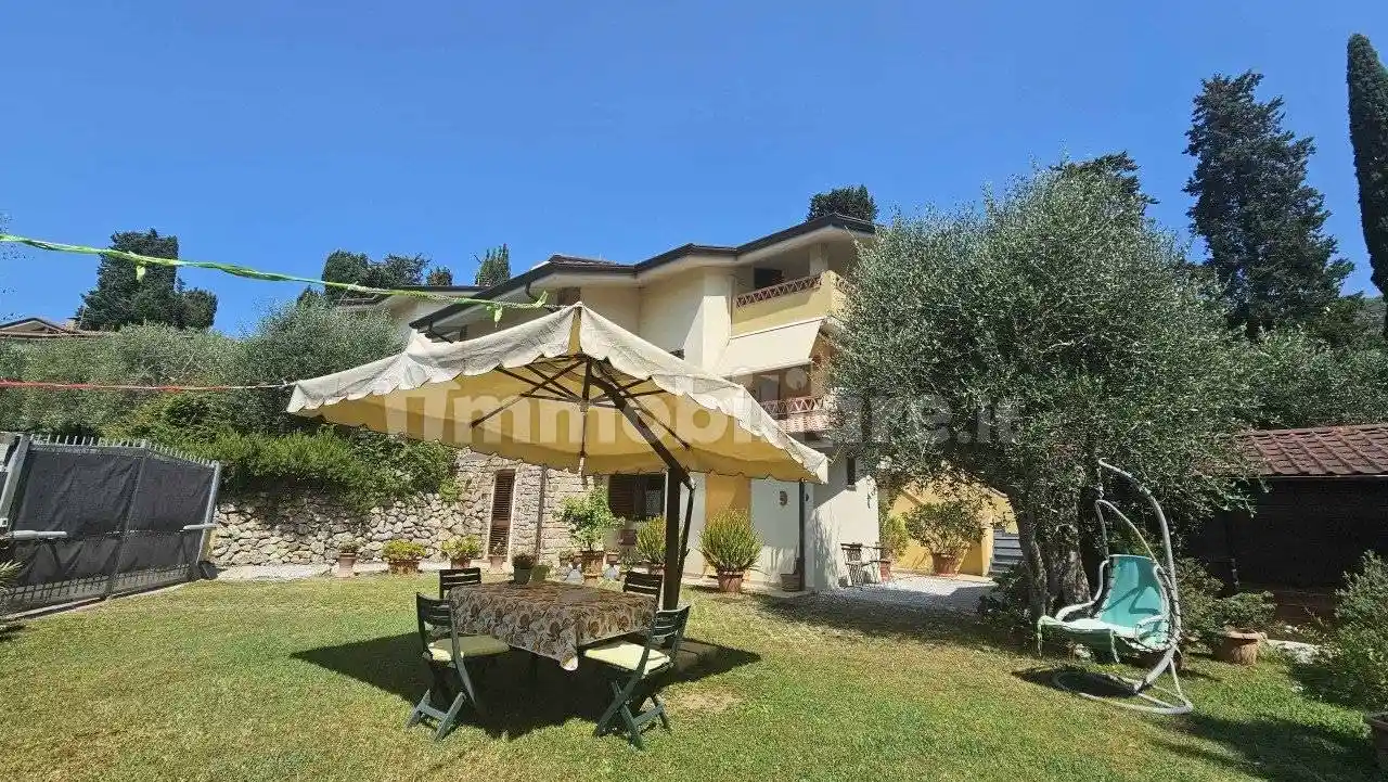 Villa in vendita a Massarosa